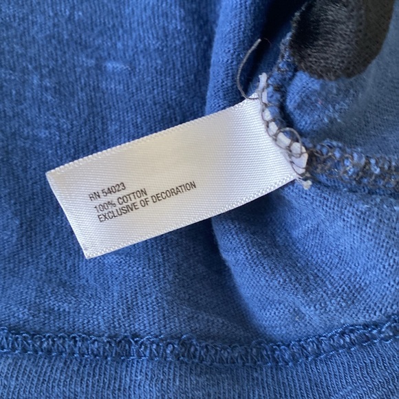 BabyGAP Toddler Boy Long Sleeve Dinosaur Tee - Picture 13 of 15